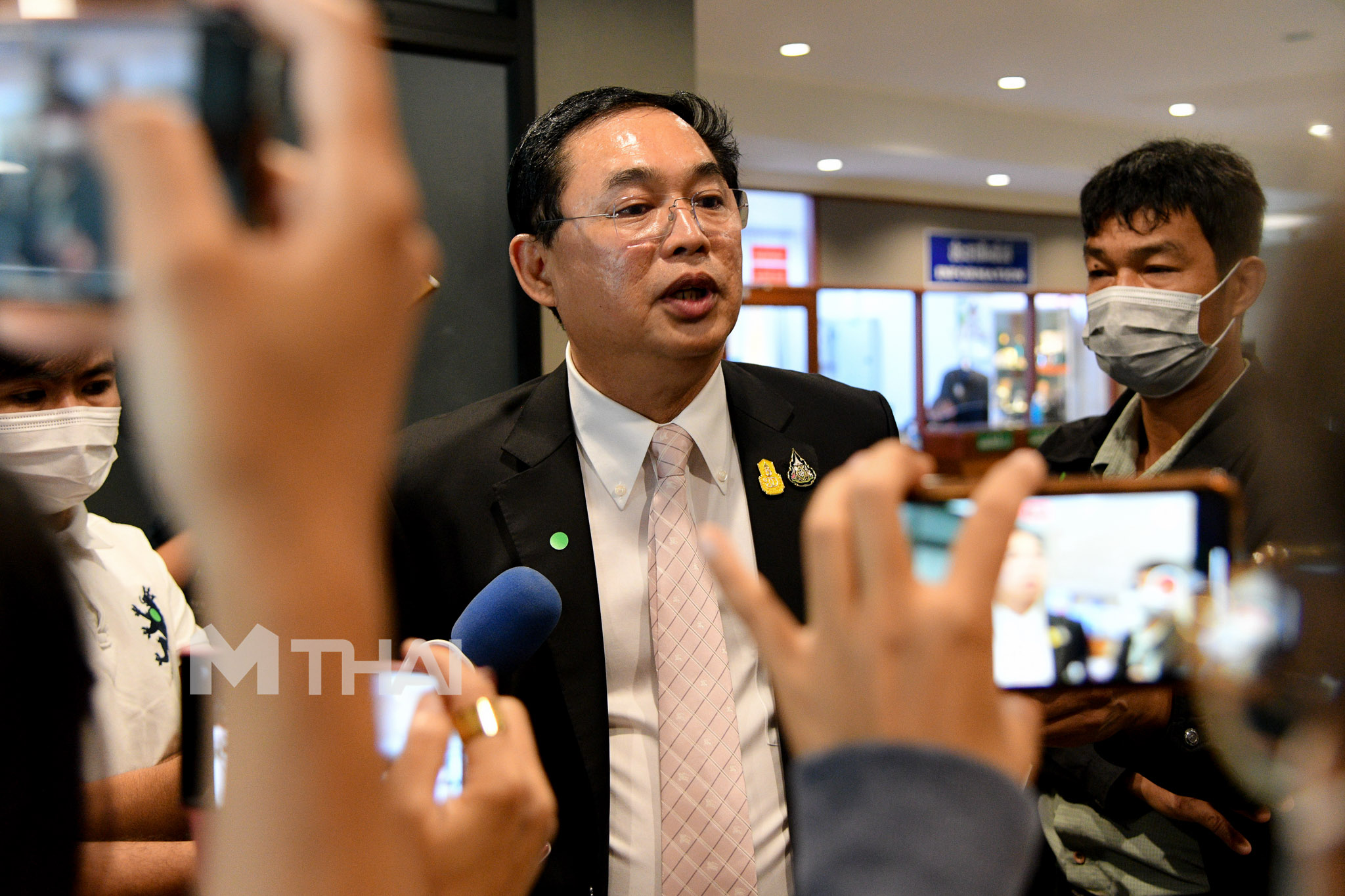 พรรคพลังประชารัฐ รัฐมนตรีประจำสำนักนายกรัฐมนตรี อนุชา นาคาสัย แก้ไขรัฐธรรมนูญ