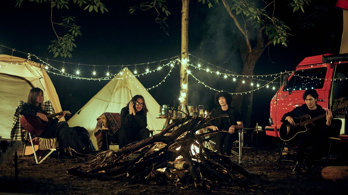 The Yers ฟังเพลงใหม่