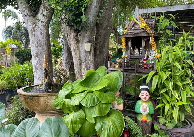 ขนมมงคล ศาลตายาย ศาลพระภูมิ ศาลเจ้าที่