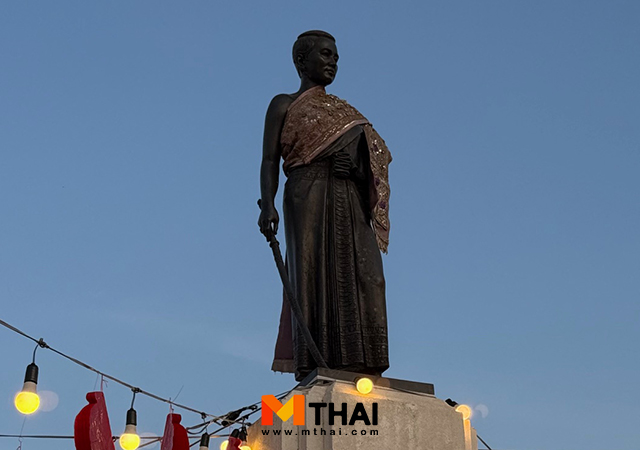 ท้าวสุรนารี ย่าโม อนุสาวรีย์ท้าวสุรนารี ไหว้ย่าโม ขอพรเรื่องอะไร